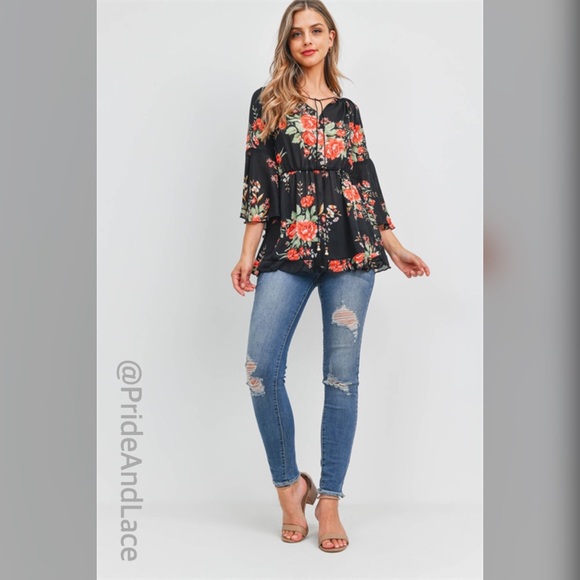 BLACK FLORAL 3/4 SLEEVE TOP - Picture 3 of 4